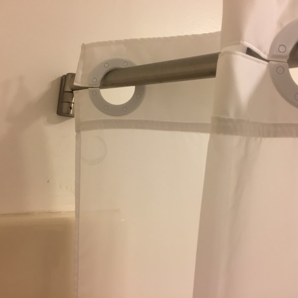 RedHatHotelMexicanHatUT191016